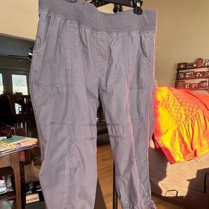 Calvin Klein Gray Cotton Capri